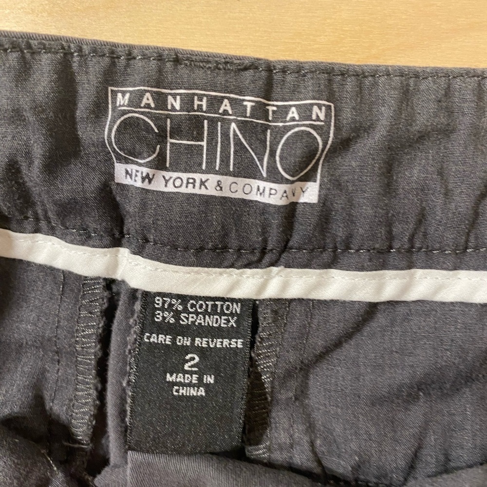 Manhattan Chino Classic Gray Women's Shorts size 2 (HS) - Picture 5 of 10